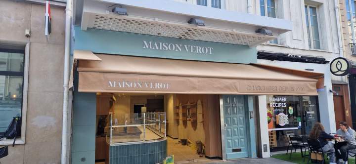 Pose de stores, Maisons-Alfort