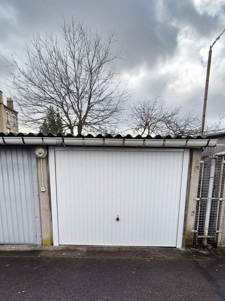 Porte de garage basculante Alfortville