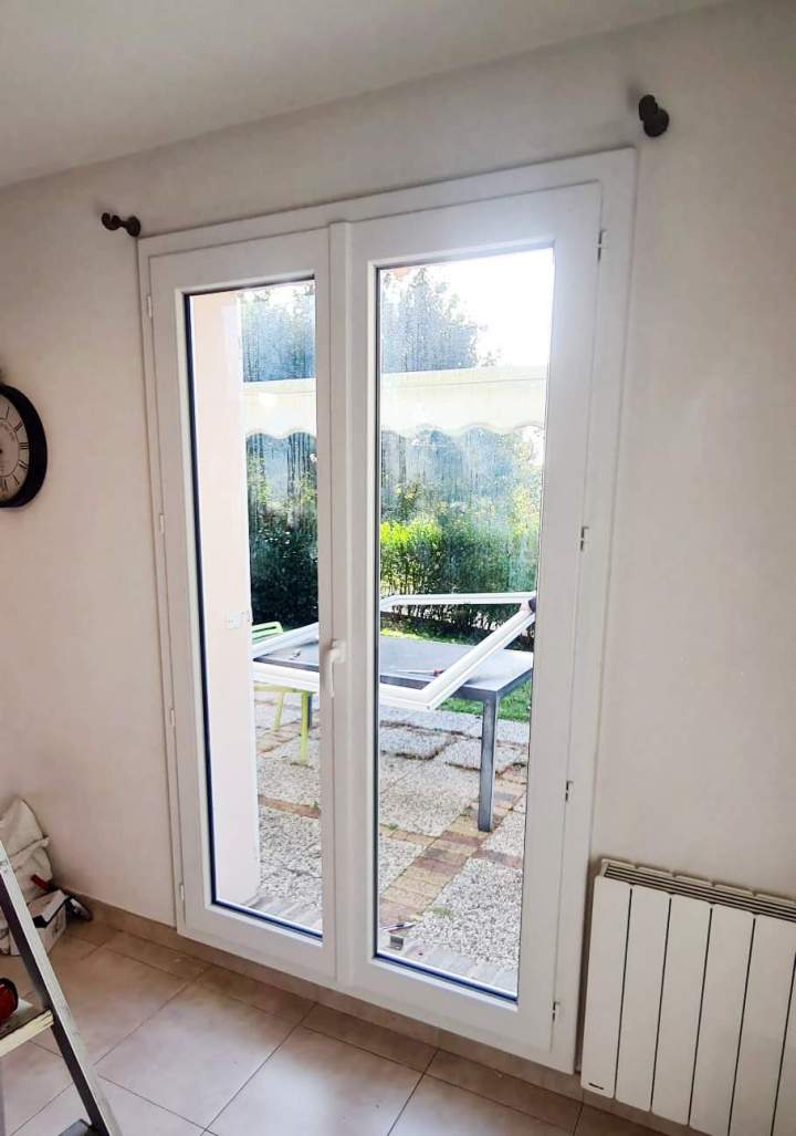 Porte-fenêtre PVC isolante Alfortville