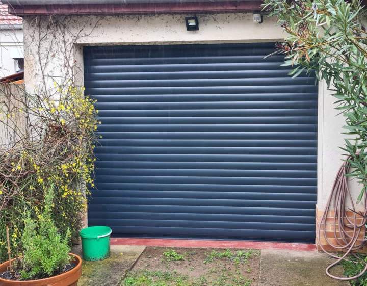 Portes de garage sur mesure Val-de-Marne